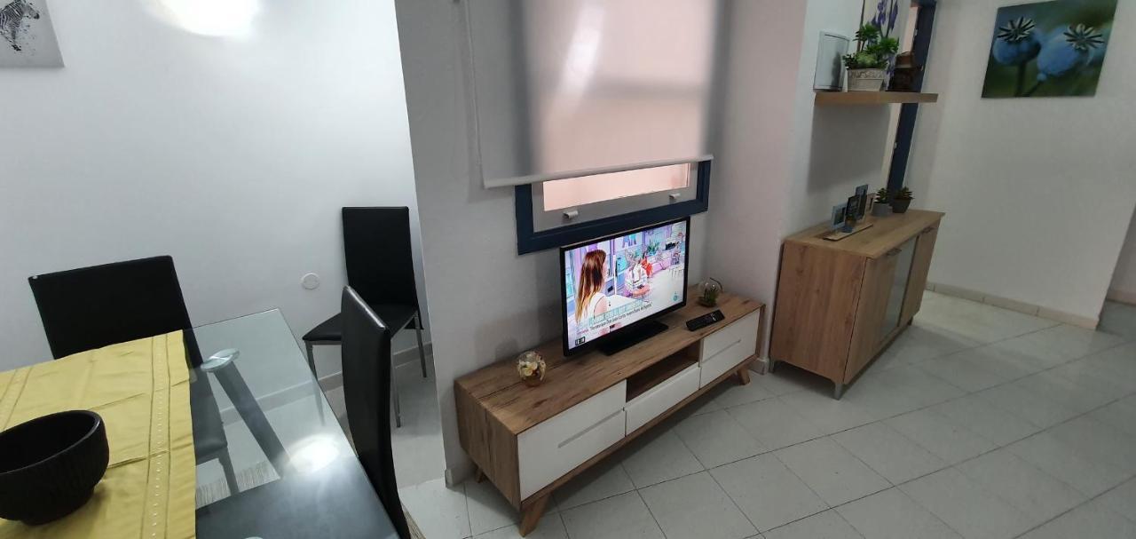 Fabulous 2-Bedroom Apartment Right On The Beach Of Los Crstianos Арона Экстерьер фото