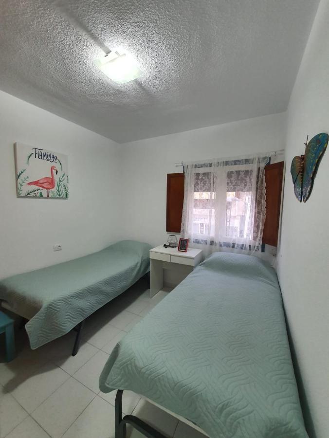 Fabulous 2-Bedroom Apartment Right On The Beach Of Los Crstianos Арона Экстерьер фото